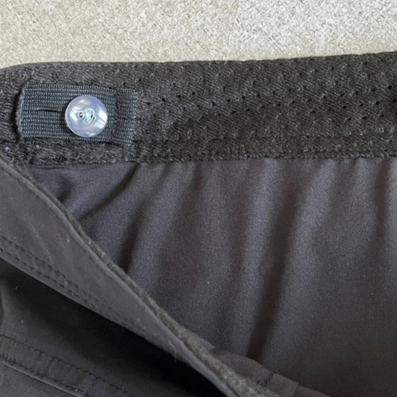 LL Bean Womens Black Nylon Blend 18"Skort Size 16 Pockets Stretchy - Picture 12 of 12
